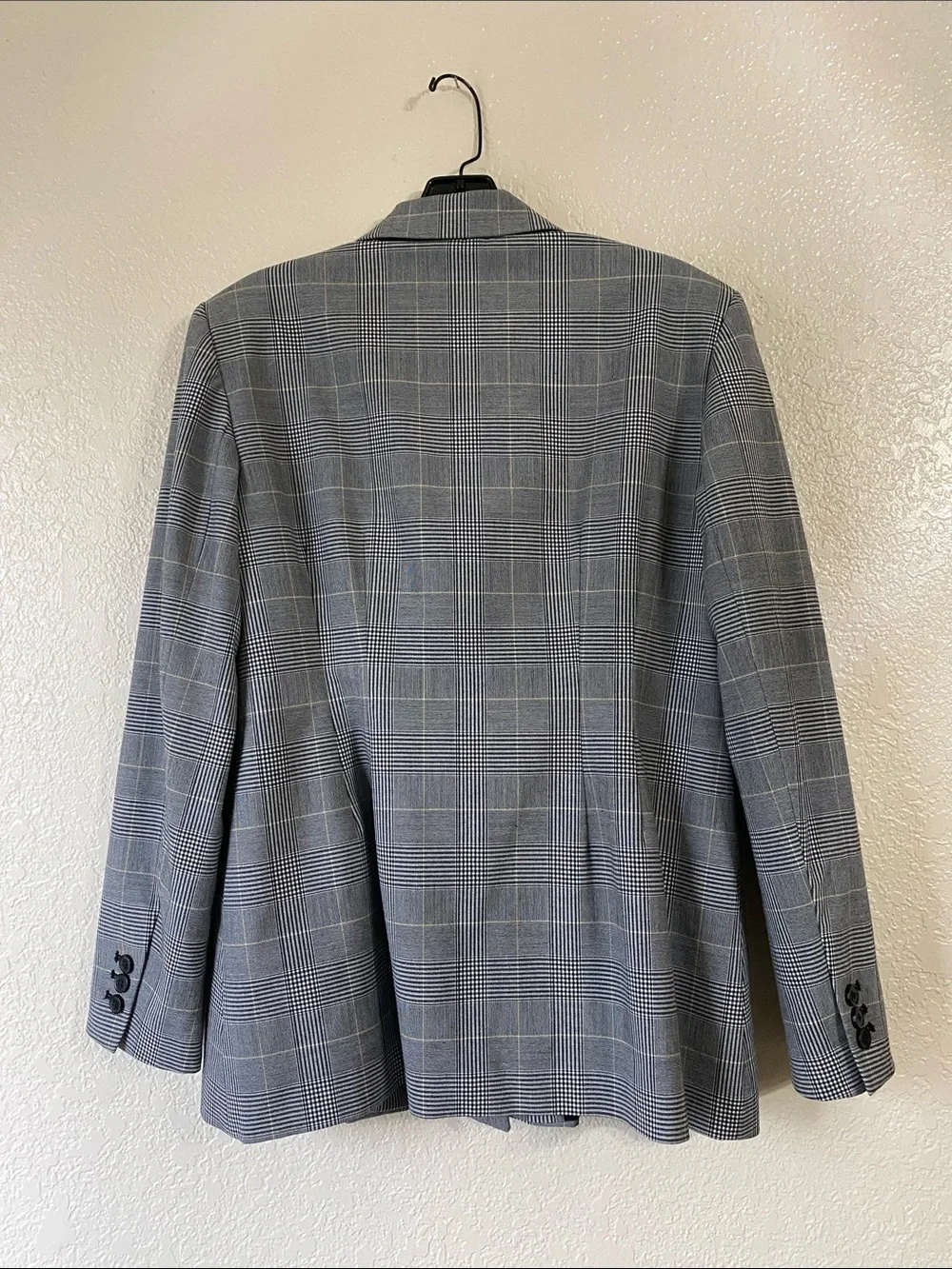 Ladie’s Plaid Suit